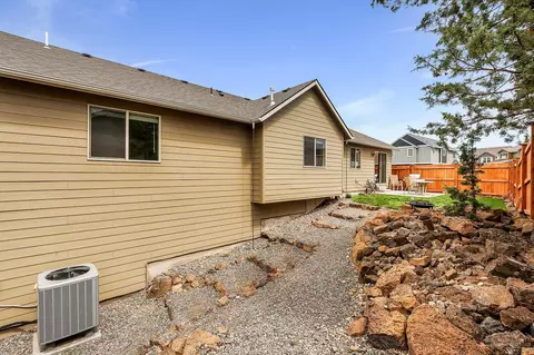 63344 NE Kalamata Loop, Bend, OR 97701 photo 20