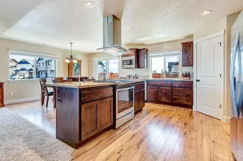63344 NE Kalamata Loop, Bend, OR 97701 photo 10