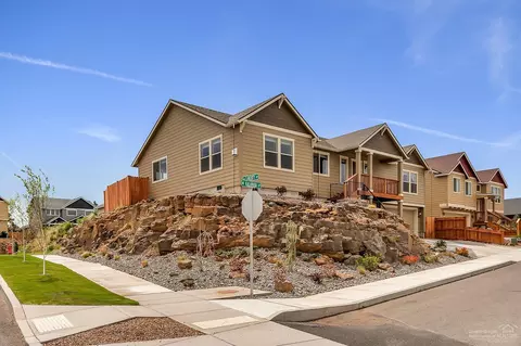63344 NE Kalamata Loop, Bend, OR 97701 photo 2