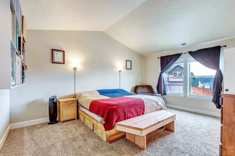 63344 NE Kalamata Loop, Bend, OR 97701 photo 19