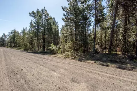 16953 Quartz Hl, Bend, OR 97707 photo 2
