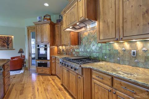 60733 Golf Village Loop, Bend, OR 97702 photo 7