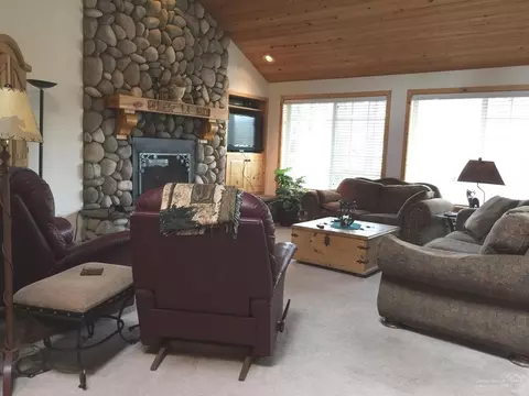 57749 Wallowa Loop, Sunriver, OR 97707 photo 10