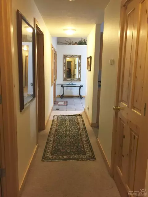 57749 Wallowa Loop, Sunriver, OR 97707 photo 12