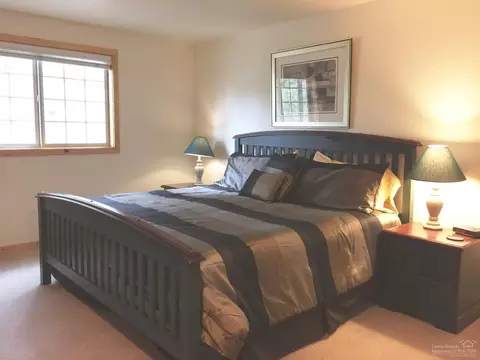 57749 Wallowa Loop, Sunriver, OR 97707 photo 18