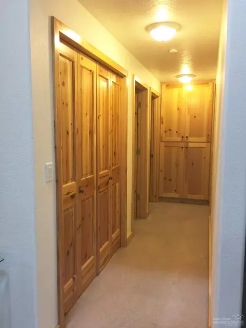 57749 Wallowa Loop, Sunriver, OR 97707 photo 13