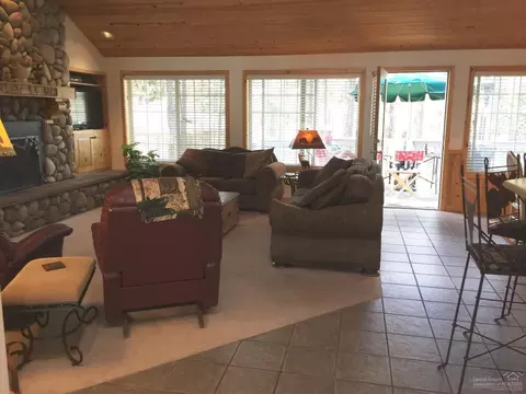 57749 Wallowa Loop, Sunriver, OR 97707 photo 11