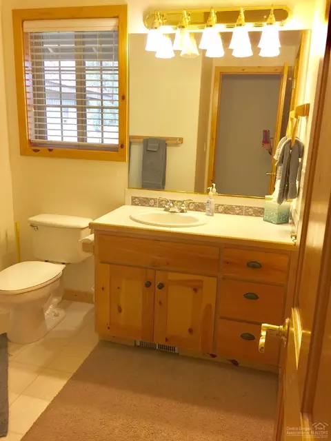 57749 Wallowa Loop, Sunriver, OR 97707 photo 21