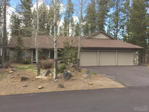 57749 Wallowa Loop, Sunriver, OR 97707 photo 1