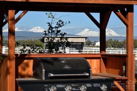 22125 Erickson Rd, Bend, OR 97702 photo 13