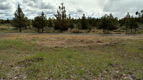 63234 Brad St, Bend, OR 97701 photo 1