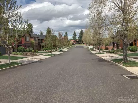 20273 Schaeffer Dr, Bend, OR 97703 photo 12