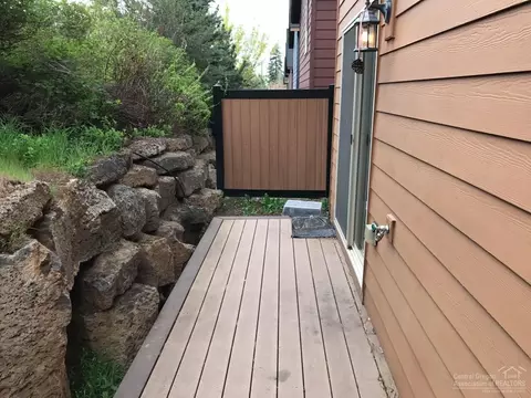 20273 Schaeffer Dr, Bend, OR 97703 photo 9