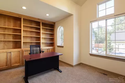 61218 Ridgewater Loop, Bend, OR 97702 photo 10