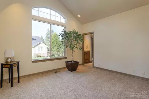 61218 Ridgewater Loop, Bend, OR 97702 photo 16