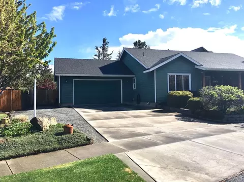 20846 Cassin Dr, Bend, OR 97701 photo 2