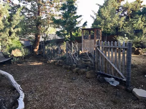 20846 Cassin Dr, Bend, OR 97701 photo 17