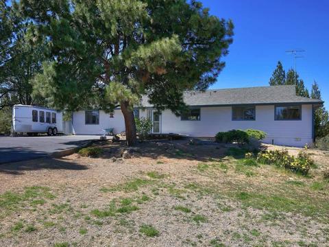 60039 Stirling Dr, Bend, OR 97702 photo 1