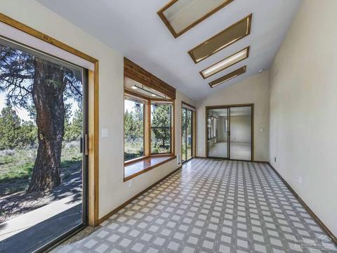 60039 Stirling Dr, Bend, OR 97702 photo 6