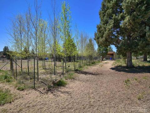 60039 Stirling Dr, Bend, OR 97702 photo 15