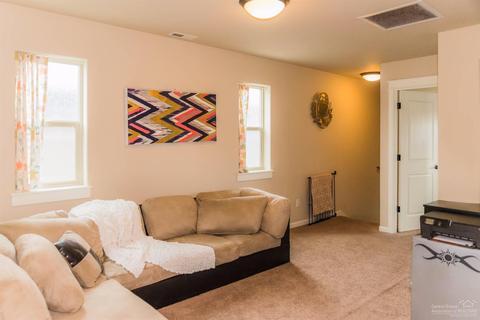 20240 Badger Rd, Bend, OR 97702 photo 13