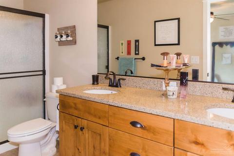 20240 Badger Rd, Bend, OR 97702 photo 24