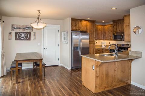 20240 Badger Rd, Bend, OR 97702 photo 3