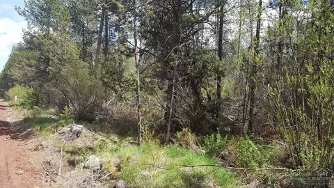 16911 Glendale Rd, Bend, OR 97707 photo 2