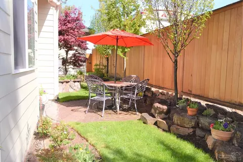 180 SE Airpark Dr, Bend, OR 97702 photo 21