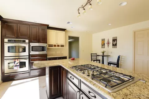 63050 NE Dickey Rd, Bend, OR 97701 photo 8