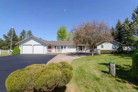 63050 NE Dickey Rd, Bend, OR 97701 photo 4