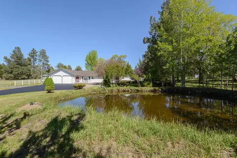 63050 NE Dickey Rd, Bend, OR 97701 photo 1
