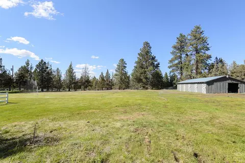 63050 NE Dickey Rd, Bend, OR 97701 photo 18