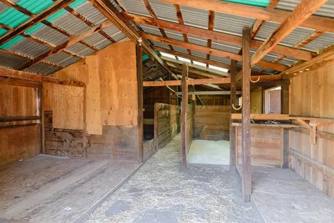 63050 NE Dickey Rd, Bend, OR 97701 photo 19