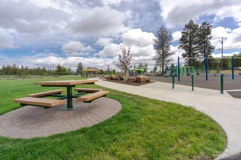 3020 NE Roxy Pl, Bend, OR 97701 photo 17
