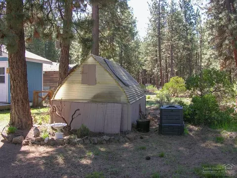 19119 Obsidian Rd, Bend, OR 97702 photo 16