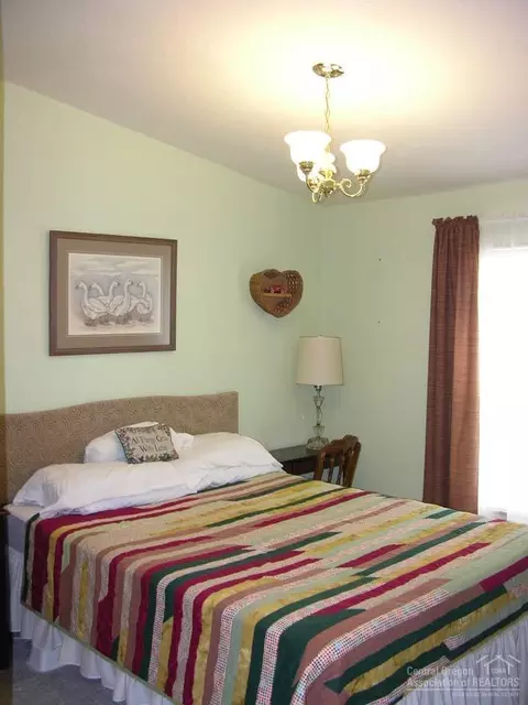 19119 Obsidian Rd, Bend, OR 97702 photo 8