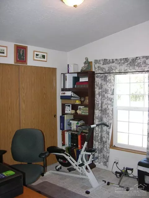 19119 Obsidian Rd, Bend, OR 97702 photo 10
