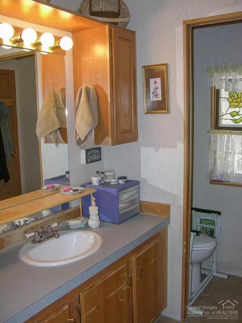 19119 Obsidian Rd, Bend, OR 97702 photo 7