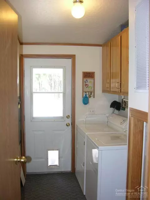 19119 Obsidian Rd, Bend, OR 97702 photo 11
