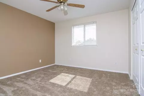 20707 Amber Ct, Bend, OR 97701 photo 10