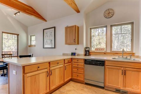 17054 Cooper Dr, Bend, OR 97707 photo 19