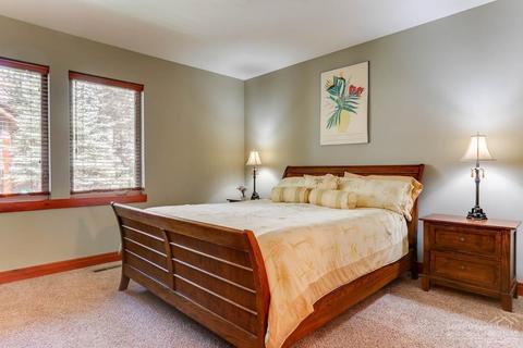 17054 Cooper Dr, Bend, OR 97707 photo 7