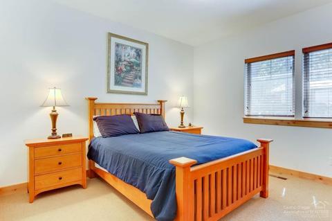 17054 Cooper Dr, Bend, OR 97707 photo 20