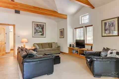 17054 Cooper Dr, Bend, OR 97707 photo 18