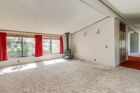 60885 Raintree Dr, Bend, OR 97702 photo 9