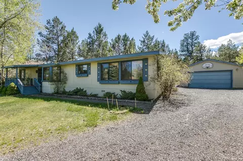 60885 Raintree Dr, Bend, OR 97702 photo 2