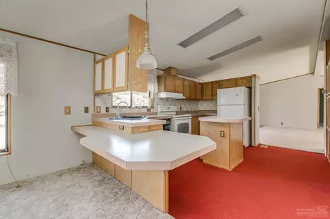 60885 Raintree Dr, Bend, OR 97702 photo 11