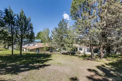 60885 Raintree Dr, Bend, OR 97702 photo 22