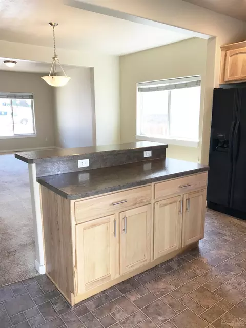 21310 Megan Ct, Bend, OR 97701 photo 4